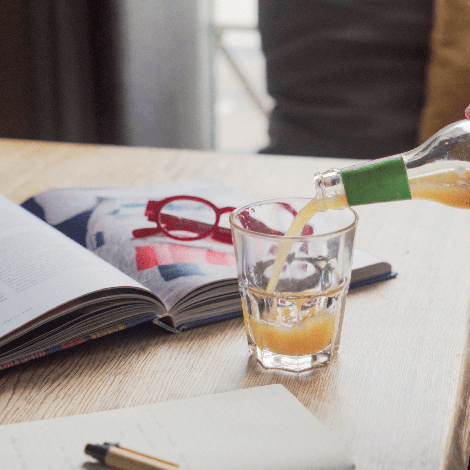 Lesebrillen Circle Twist - red